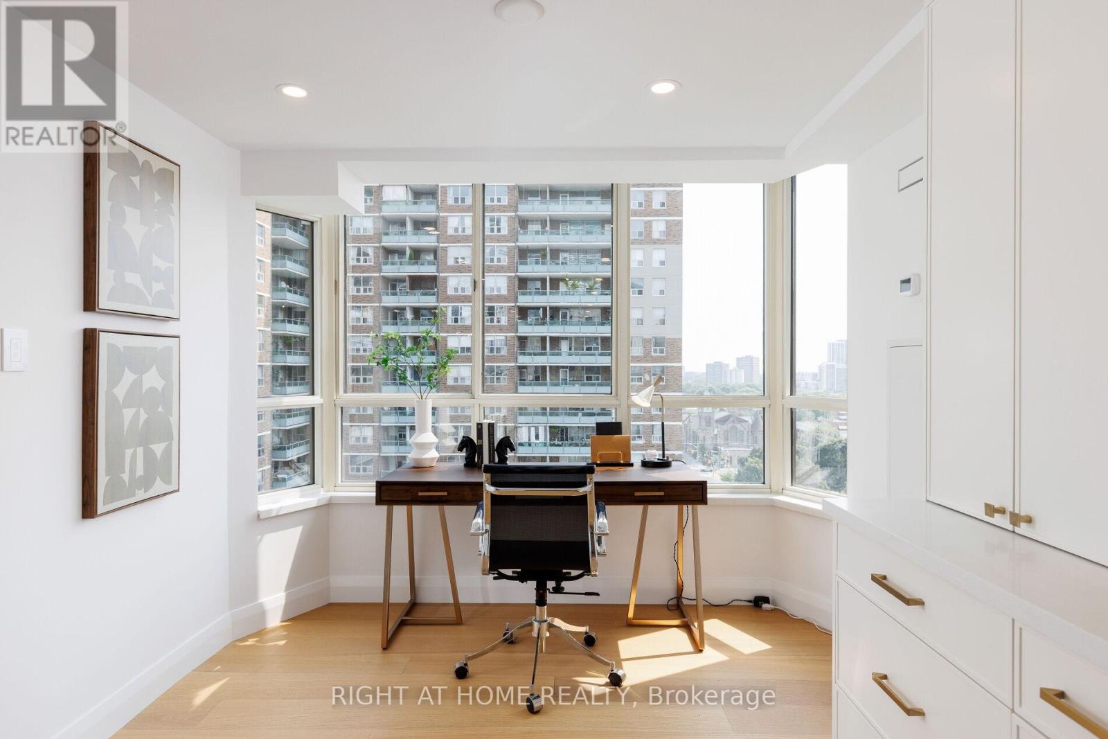 1403 - 130 Carlton Street E, Toronto, Ontario  M5A 4K3 - Photo 22 - C12669474