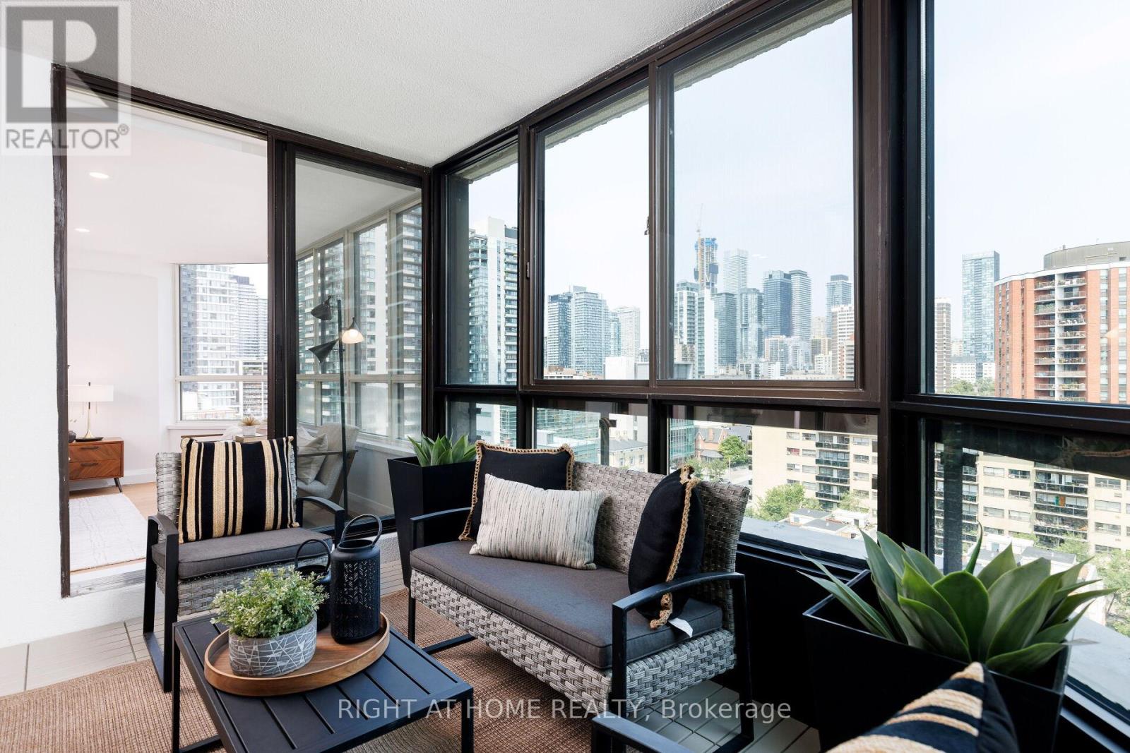 1403 - 130 Carlton Street E, Toronto, Ontario  M5A 4K3 - Photo 26 - C12669474