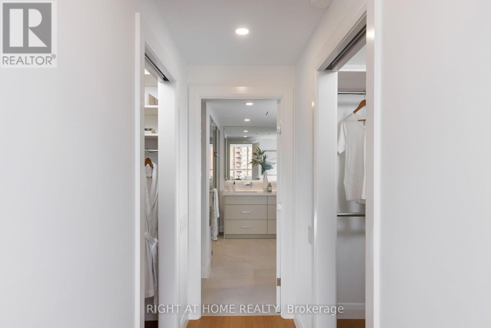 1403 - 130 Carlton Street E, Toronto, Ontario  M5A 4K3 - Photo 30 - C12669474