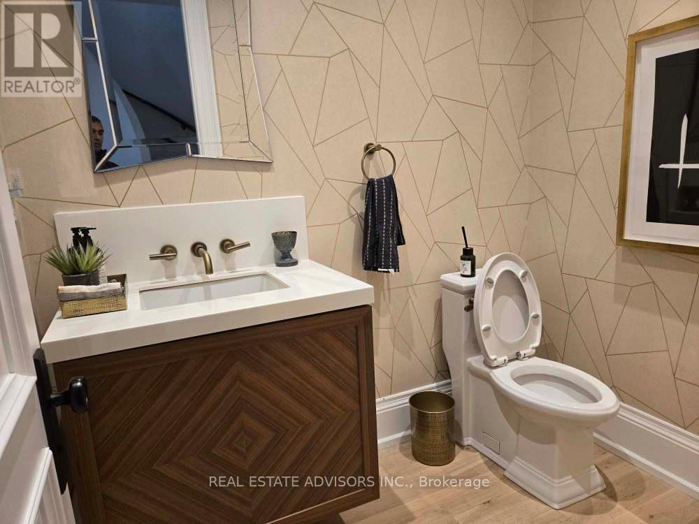 20 Arrowstook Road, Toronto, Ontario  M2K 1J9 - Photo 9 - C12669494