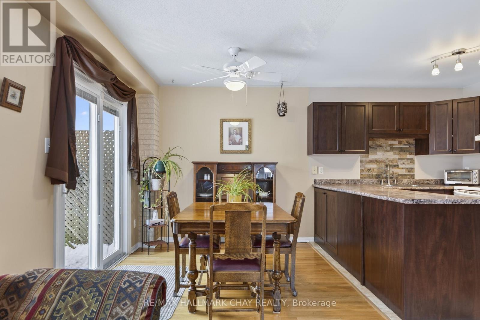 12 Parkside Crescent, Essa, Ontario  L3W 0L1 - Photo 17 - N12669546