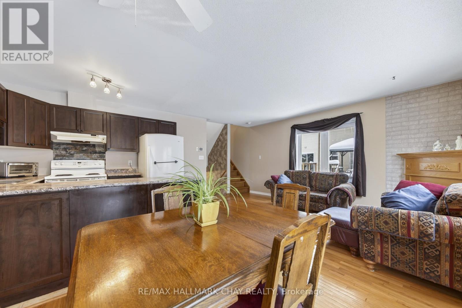 12 Parkside Crescent, Essa, Ontario  L3W 0L1 - Photo 18 - N12669546