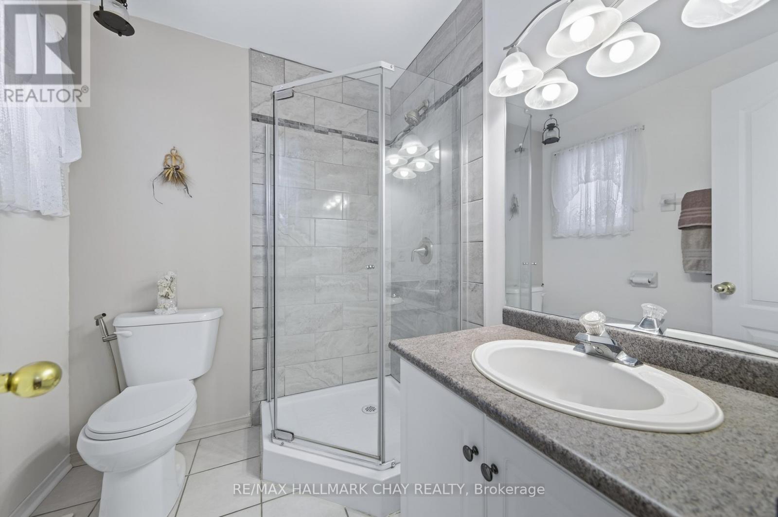 12 Parkside Crescent, Essa, Ontario  L3W 0L1 - Photo 26 - N12669546