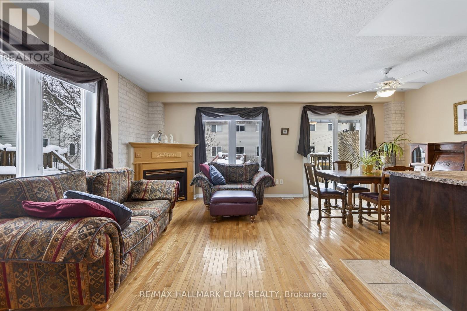 12 Parkside Crescent, Essa, Ontario  L3W 0L1 - Photo 7 - N12669546