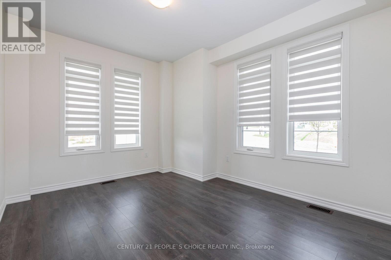 35 Greer Street, Barrie, Ontario  L9J 0R5 - Photo 10 - S12669396