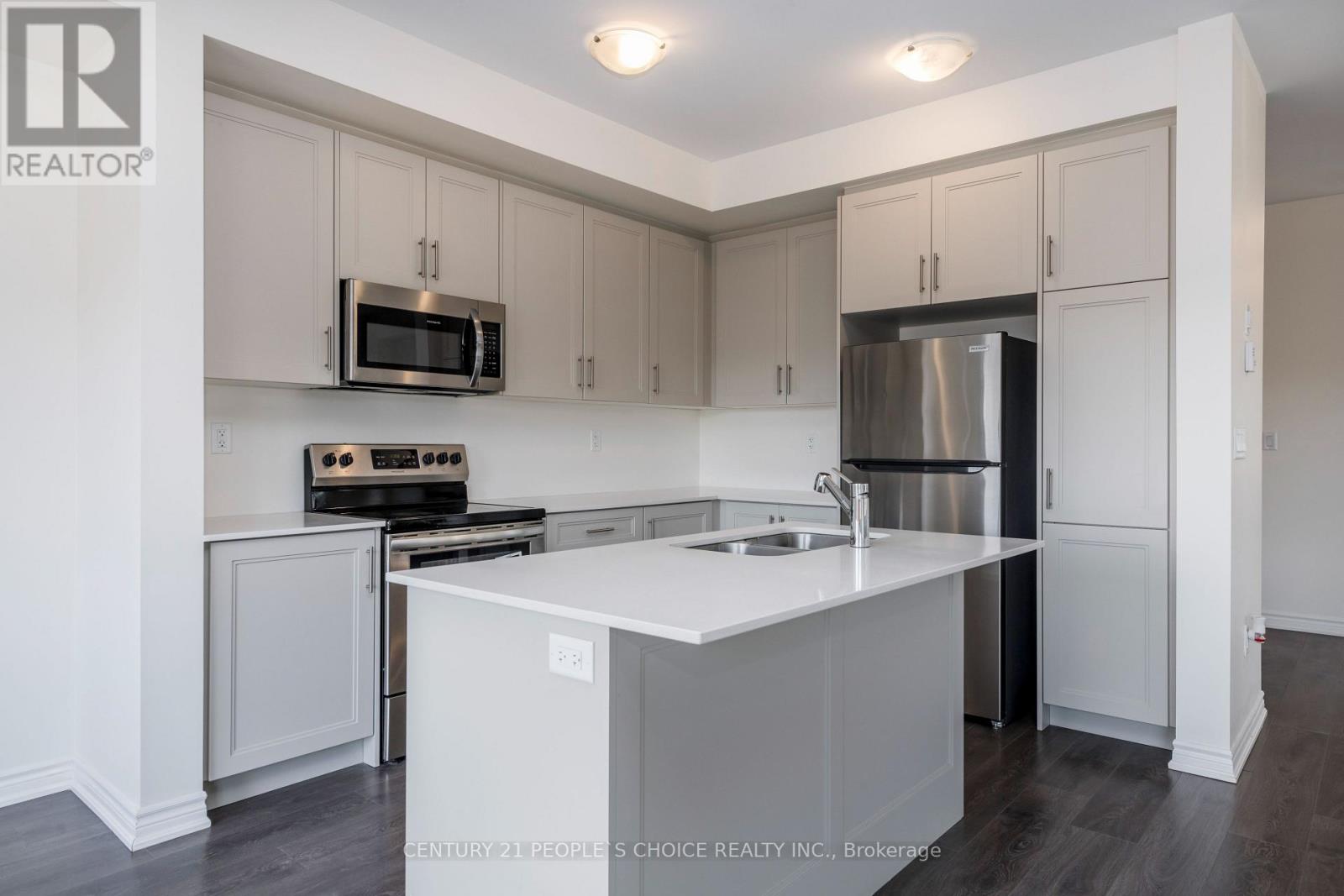 35 Greer Street, Barrie, Ontario  L9J 0R5 - Photo 7 - S12669396