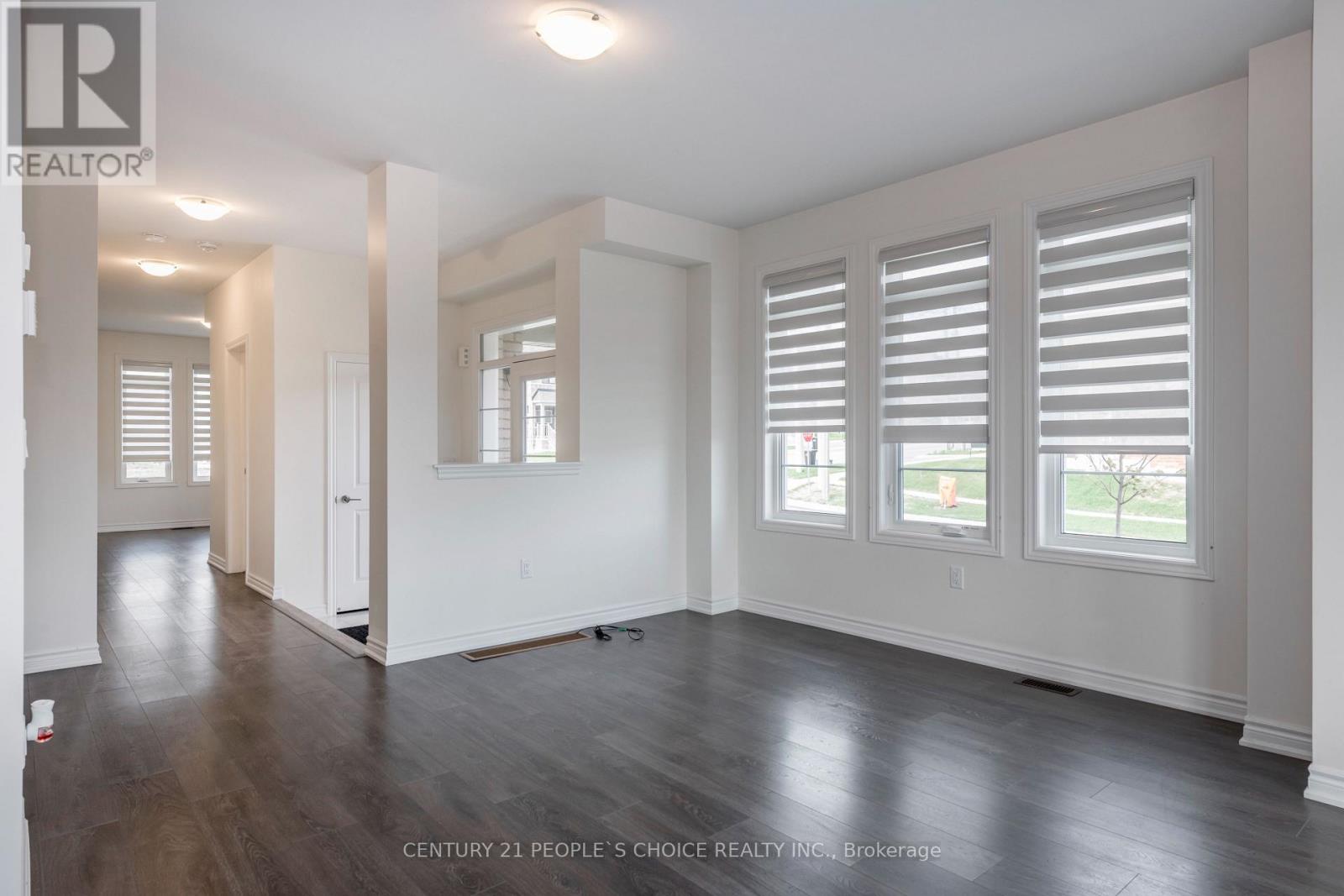 35 Greer Street, Barrie, Ontario  L9J 0R5 - Photo 9 - S12669396