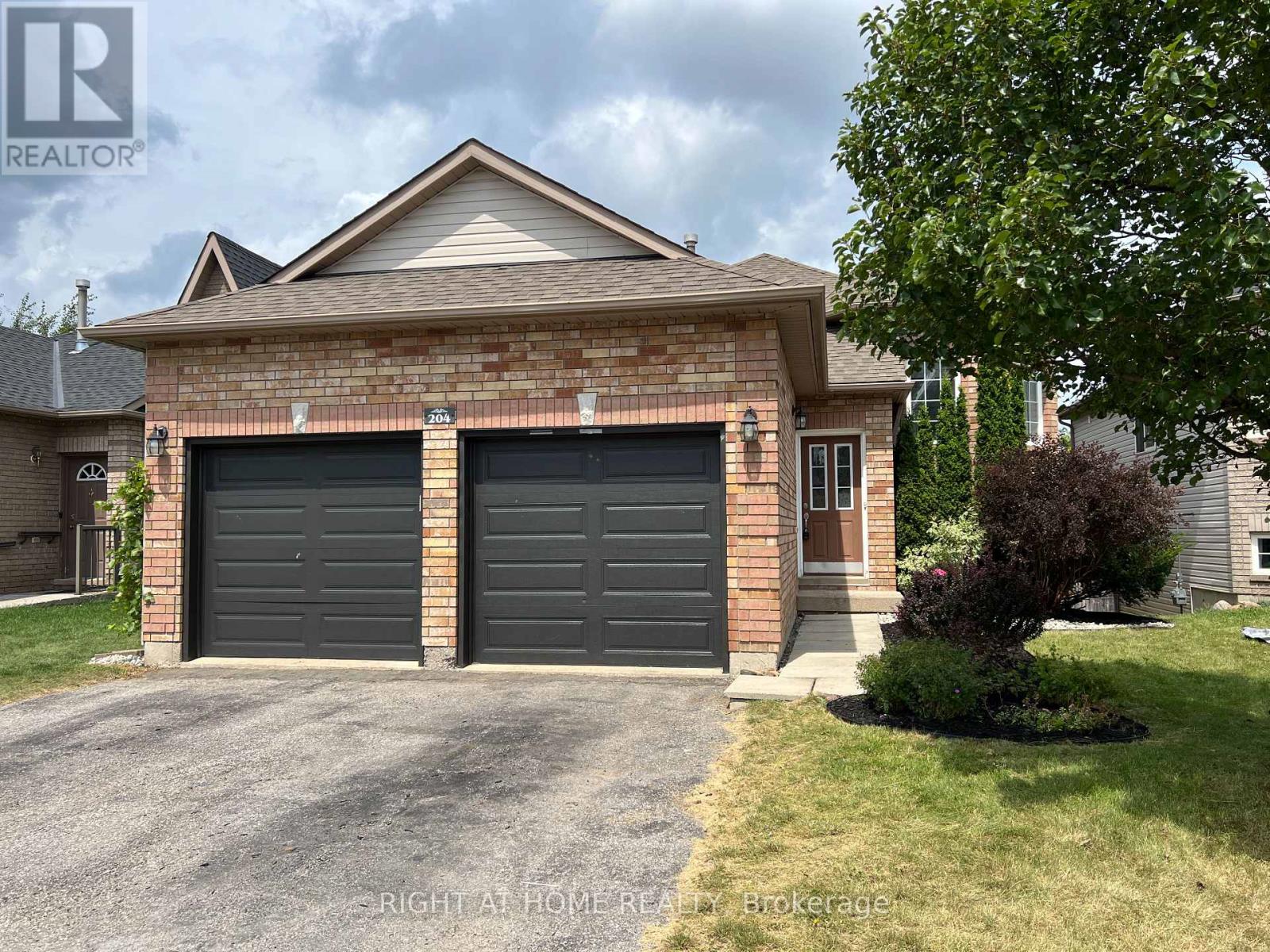 204 Country Lane, Barrie (Painswick South), Ontario  L4N 0W1 - Photo 1 - S12669518