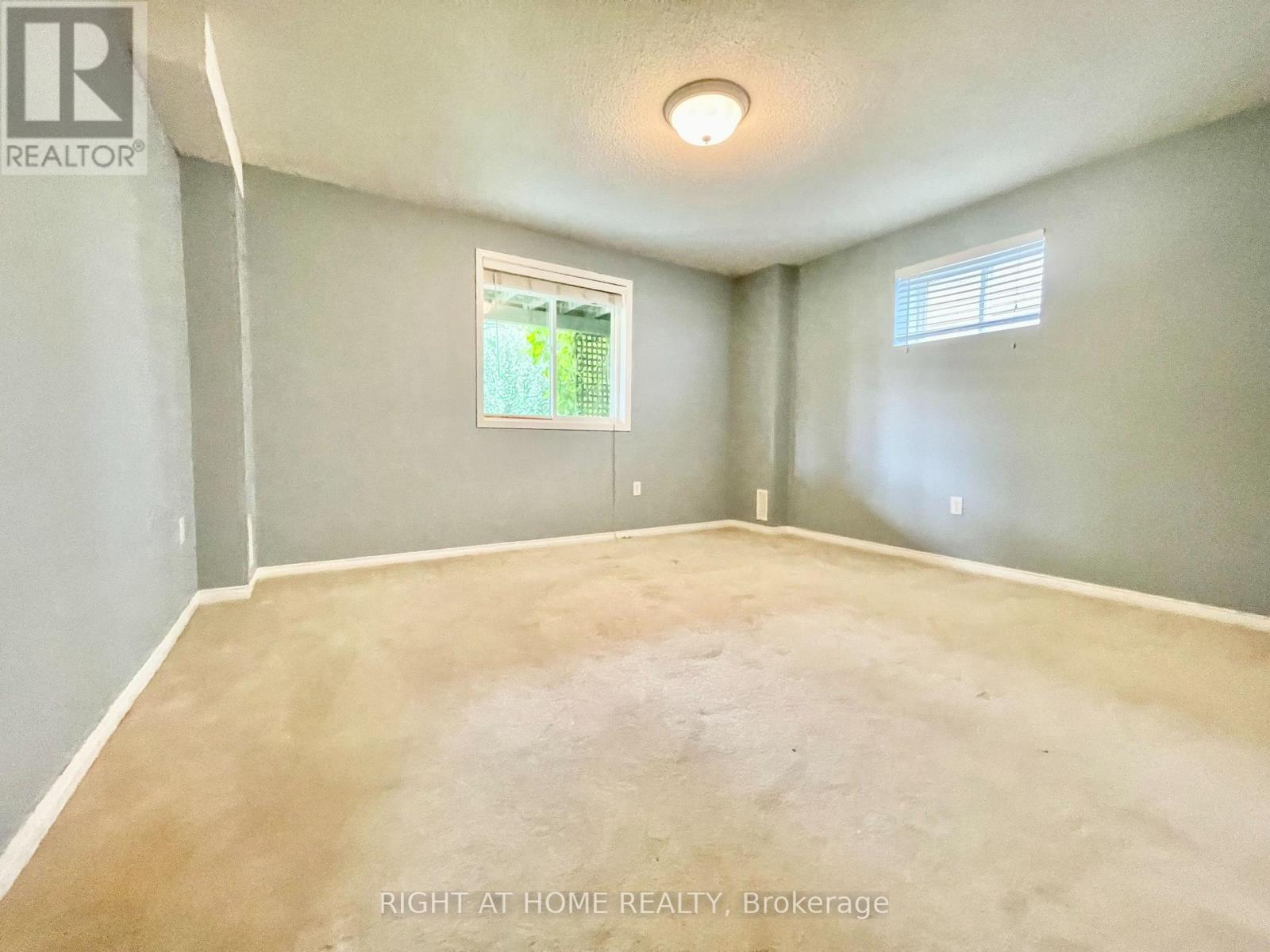 204 Country Lane, Barrie (Painswick South), Ontario  L4N 0W1 - Photo 13 - S12669518