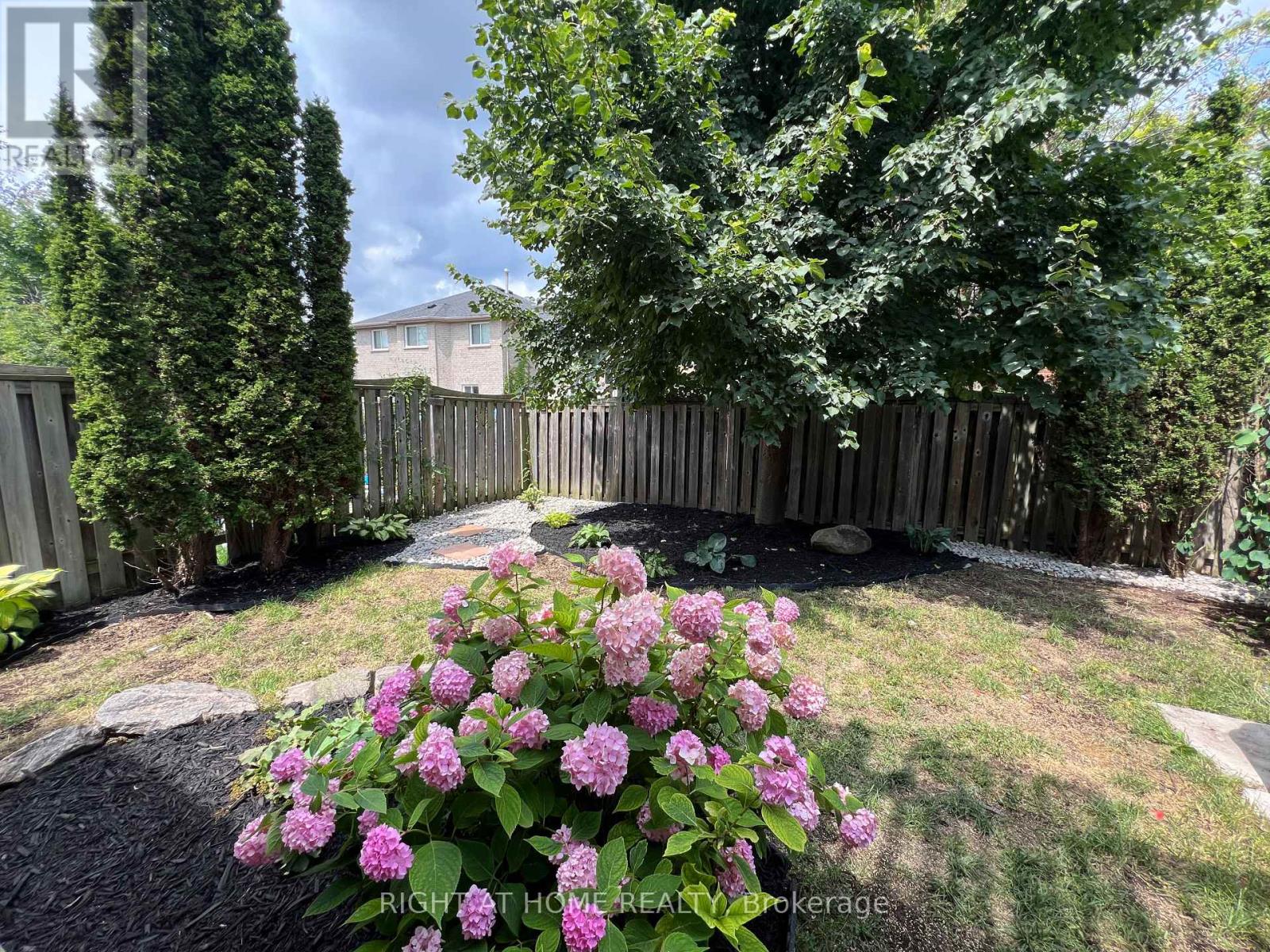 204 Country Lane, Barrie (Painswick South), Ontario  L4N 0W1 - Photo 17 - S12669518