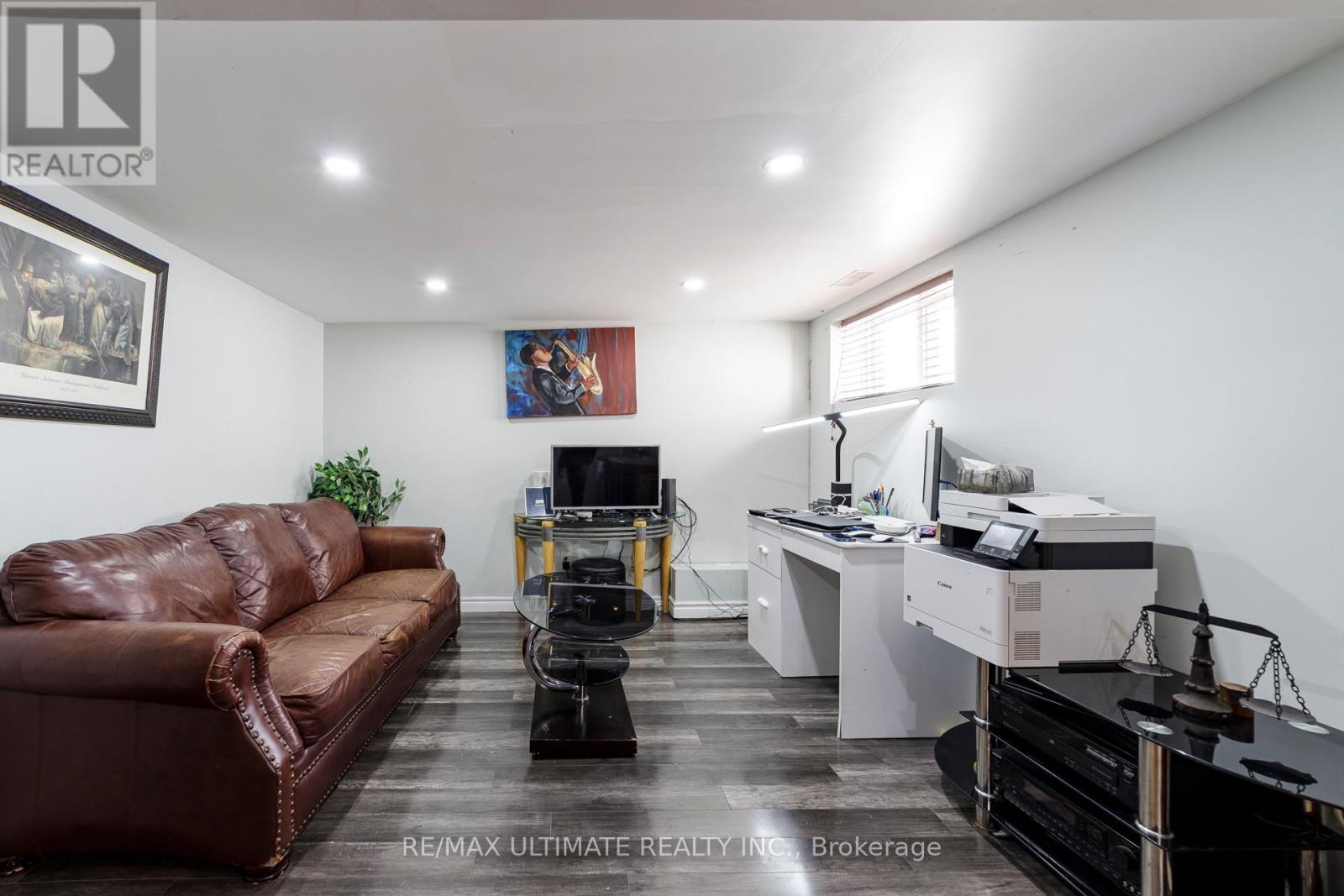 102 Aura Lea Boulevard, Toronto, Ontario  M9M 1K5 - Photo 29 - W12669332