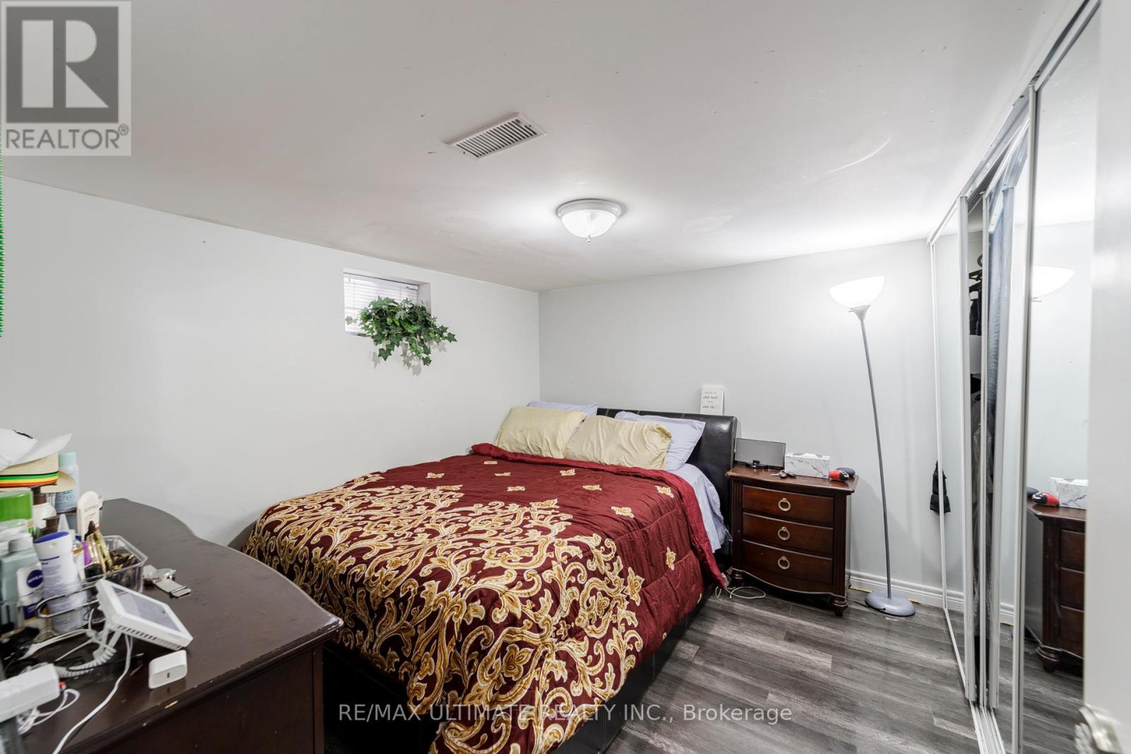 102 Aura Lea Boulevard, Toronto, Ontario  M9M 1K5 - Photo 33 - W12669332