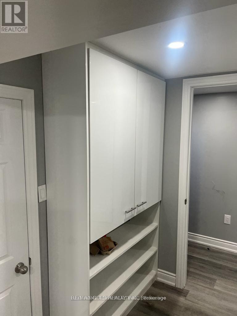 7 Addington Crescent, Brampton, Ontario  L6T 2R1 - Photo 14 - W12669348