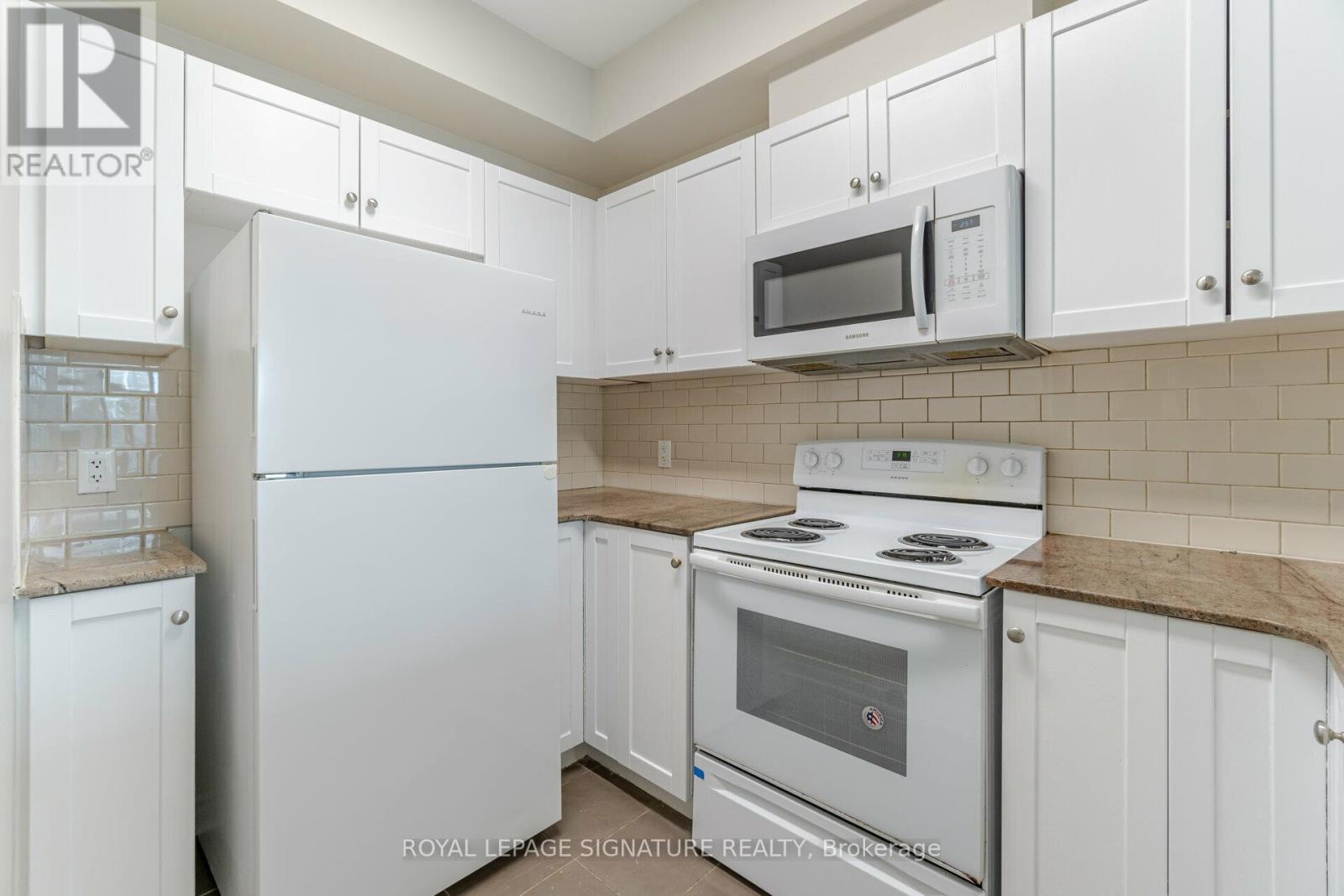 203 - 3504 Hurontario Street, Mississauga, Ontario  L5B 1P2 - Photo 10 - W12669376