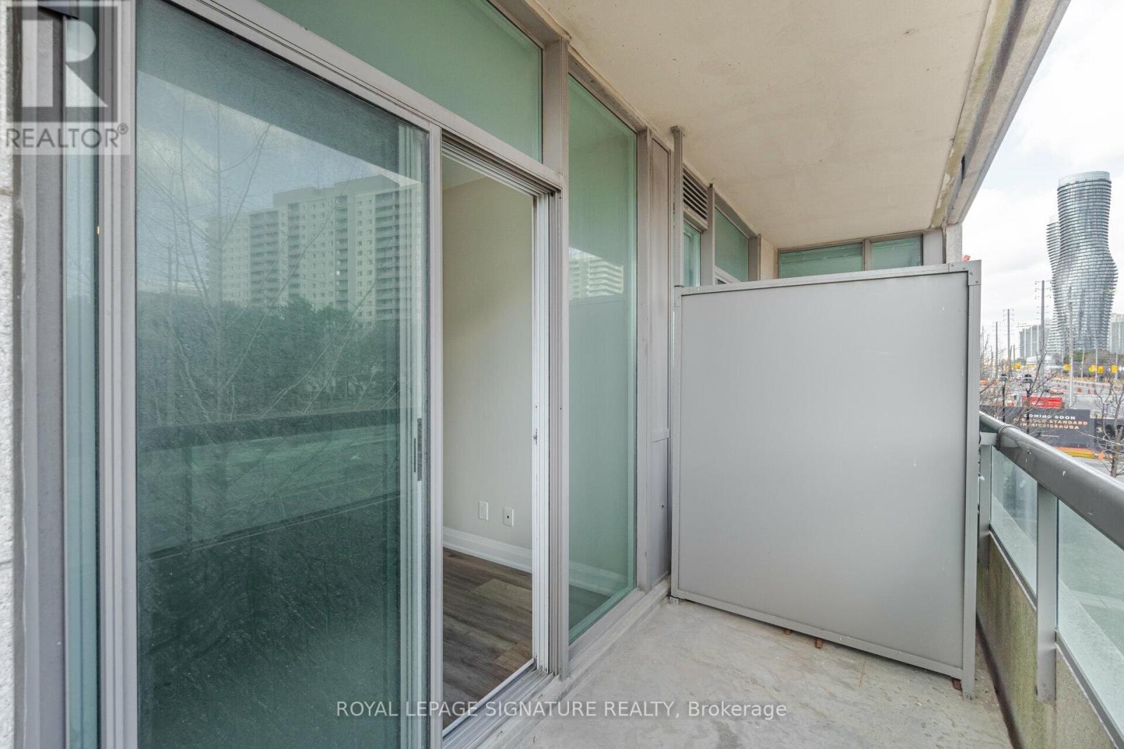 203 - 3504 Hurontario Street, Mississauga, Ontario  L5B 1P2 - Photo 27 - W12669376