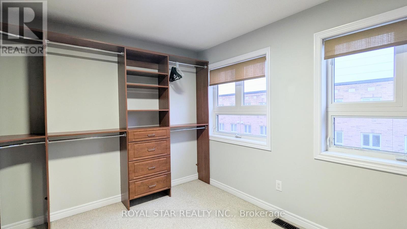 22 Market Garden Mews, Toronto, Ontario  M8Z 0A5 - Photo 12 - W12669384