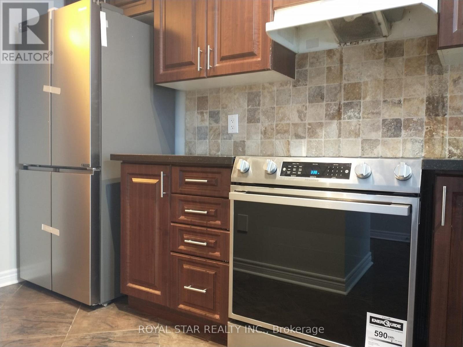 22 Market Garden Mews, Toronto, Ontario  M8Z 0A5 - Photo 6 - W12669384