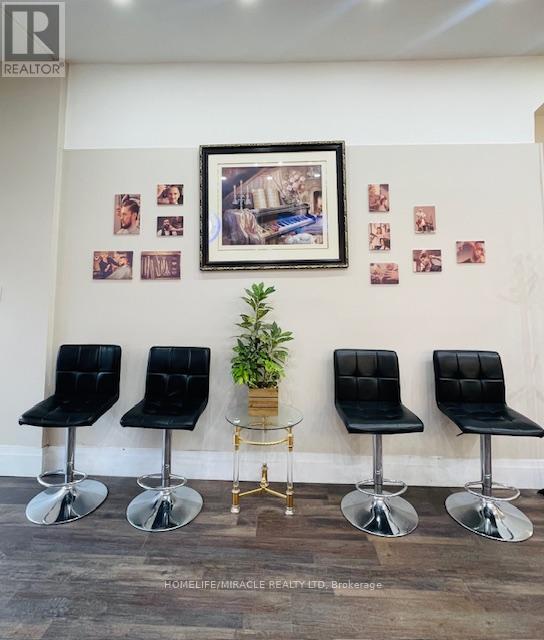 1568 Bloor Street W, Toronto, Ontario  M6P 1A4 - Photo 7 - W12669430