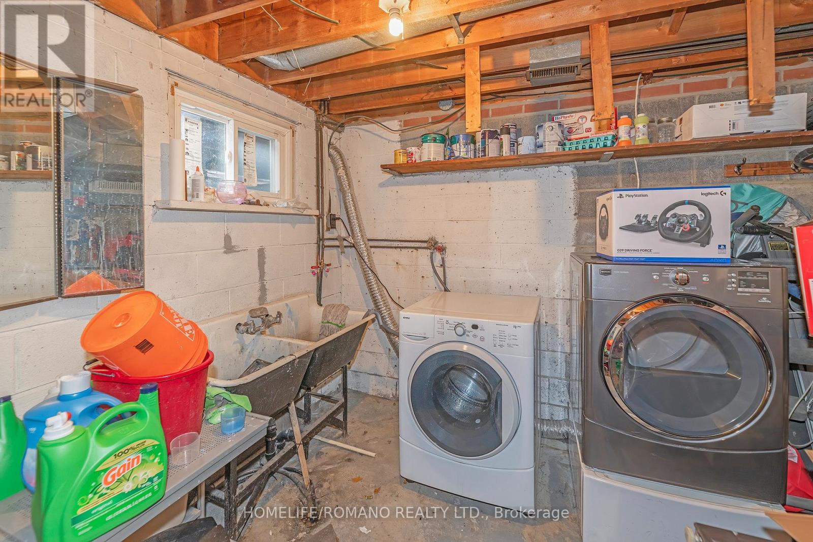 567 Rustic Road, Toronto, Ontario  M6L 1Y2 - Photo 22 - W12669434