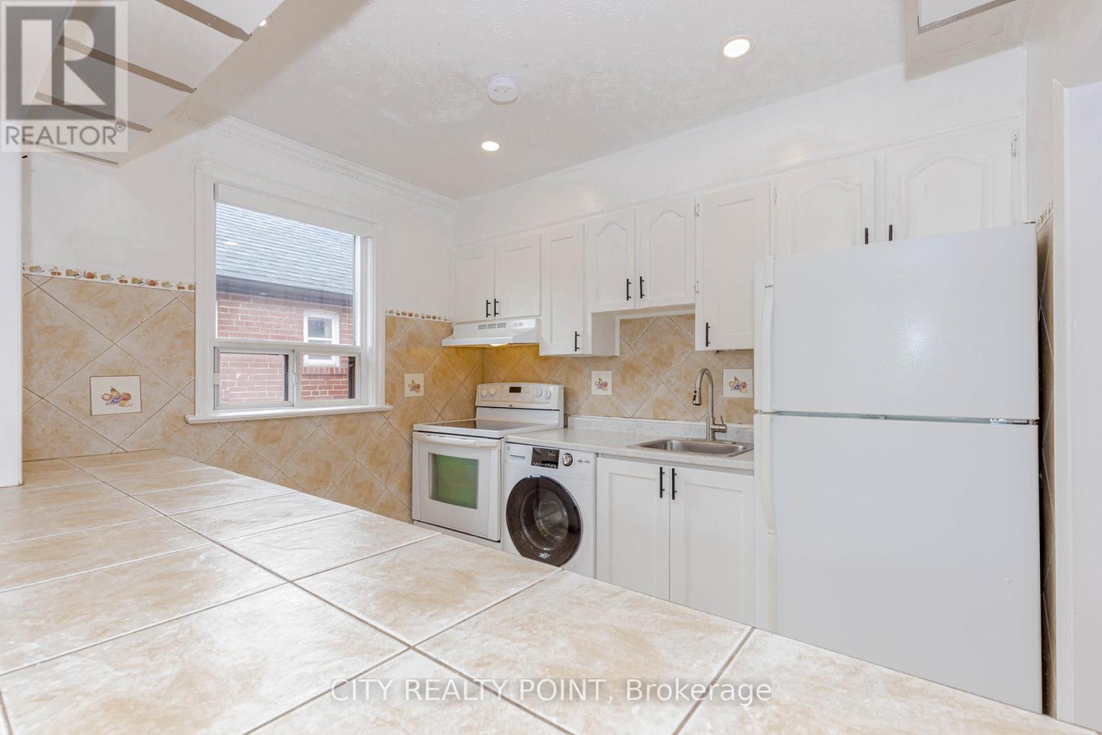 80 Albani Street, Toronto, Ontario  M8V 1X2 - Photo 10 - W12669448