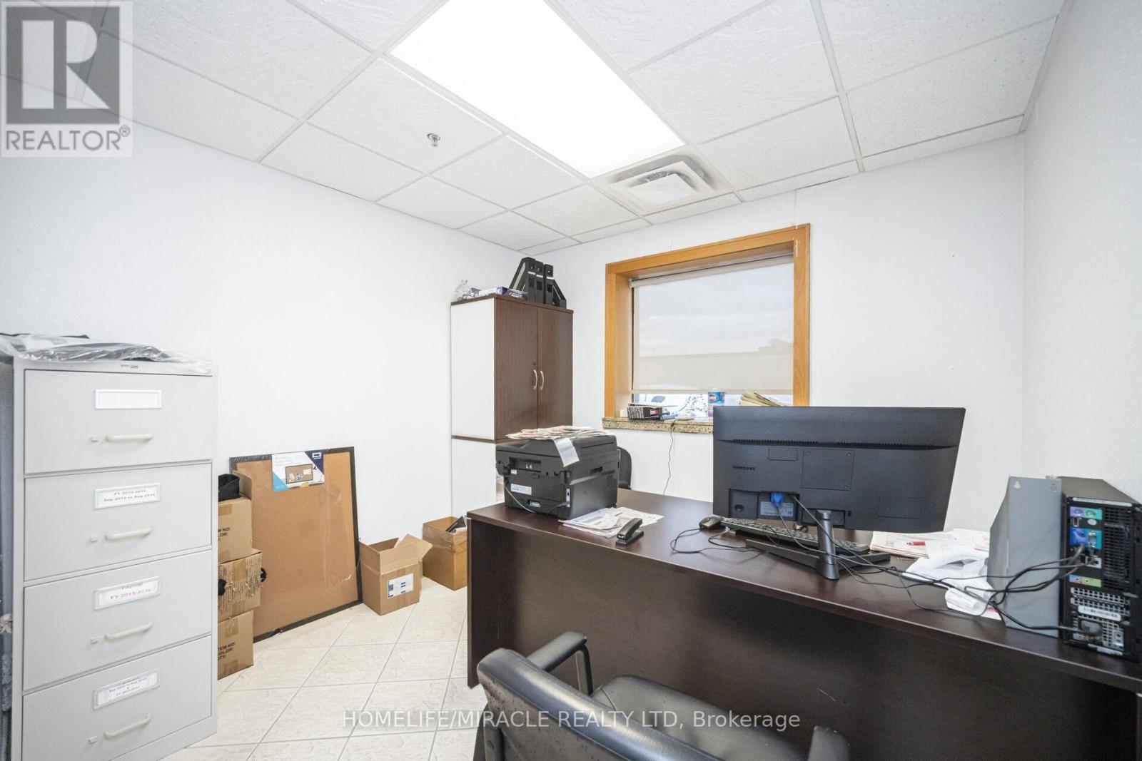 42 Stafford Drive, Brampton, Ontario  L6W 1L4 - Photo 20 - W12669454