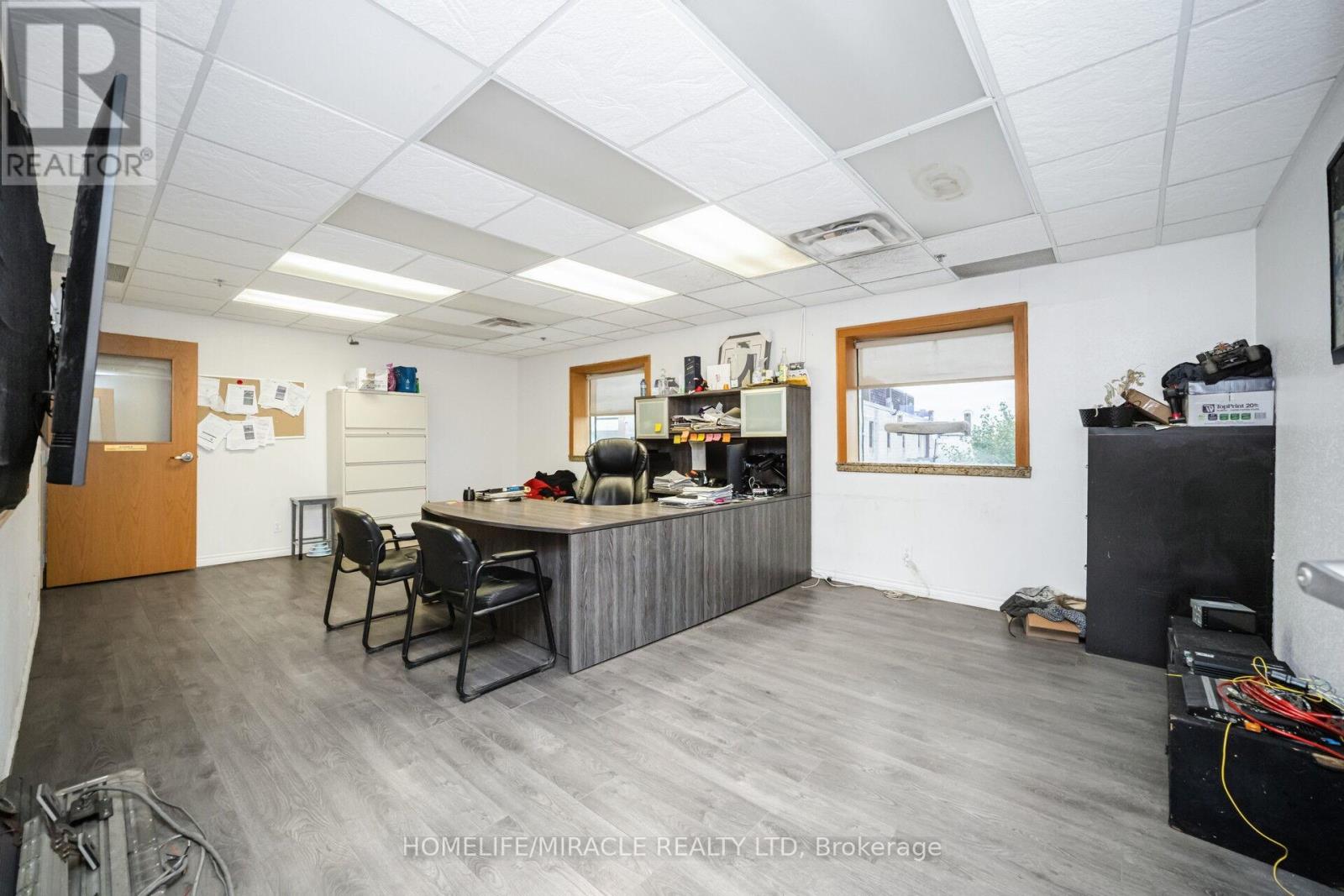 42 Stafford Drive, Brampton, Ontario  L6W 1L4 - Photo 22 - W12669454