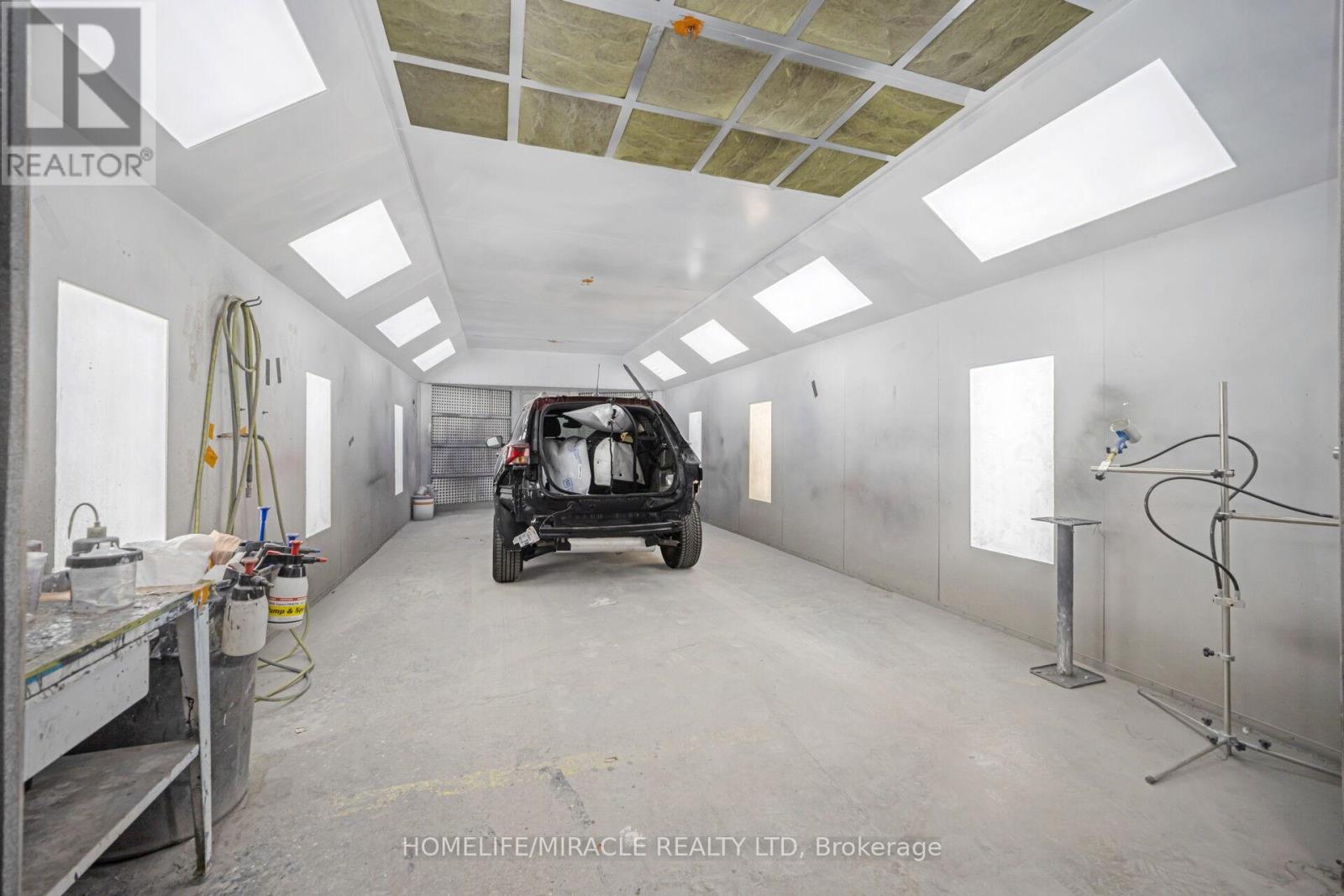 42 Stafford Drive, Brampton, Ontario  L6W 1L4 - Photo 28 - W12669454