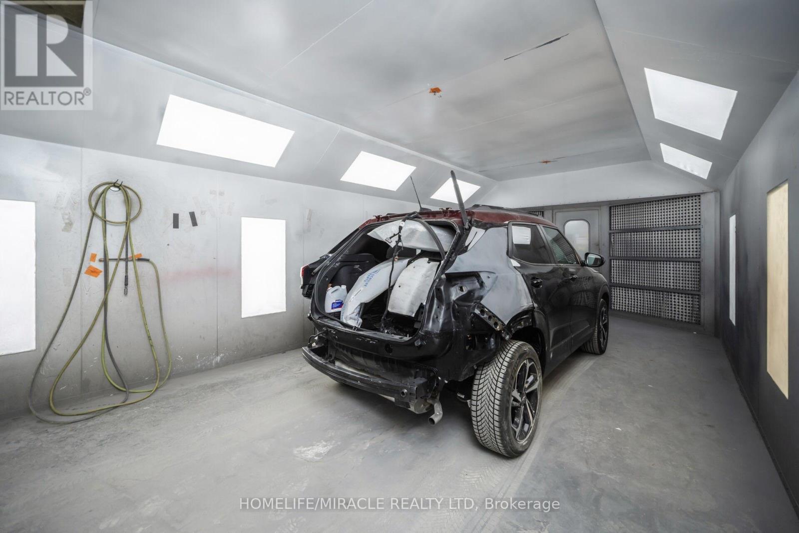 42 Stafford Drive, Brampton, Ontario  L6W 1L4 - Photo 30 - W12669454