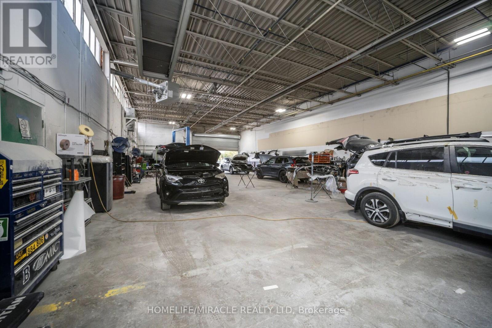 42 Stafford Drive, Brampton, Ontario  L6W 1L4 - Photo 31 - W12669454