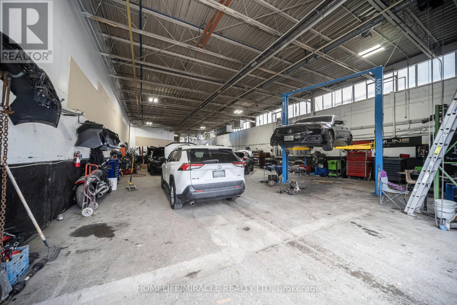 42 Stafford Drive, Brampton, Ontario  L6W 1L4 - Photo 37 - W12669454