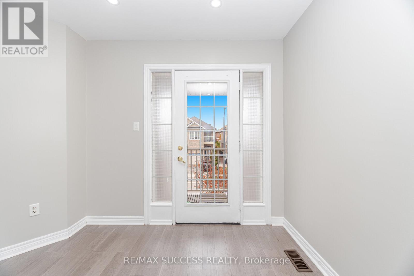 3056 Doyle Street, Mississauga, Ontario  L5M 0M9 - Photo 30 - W12669482