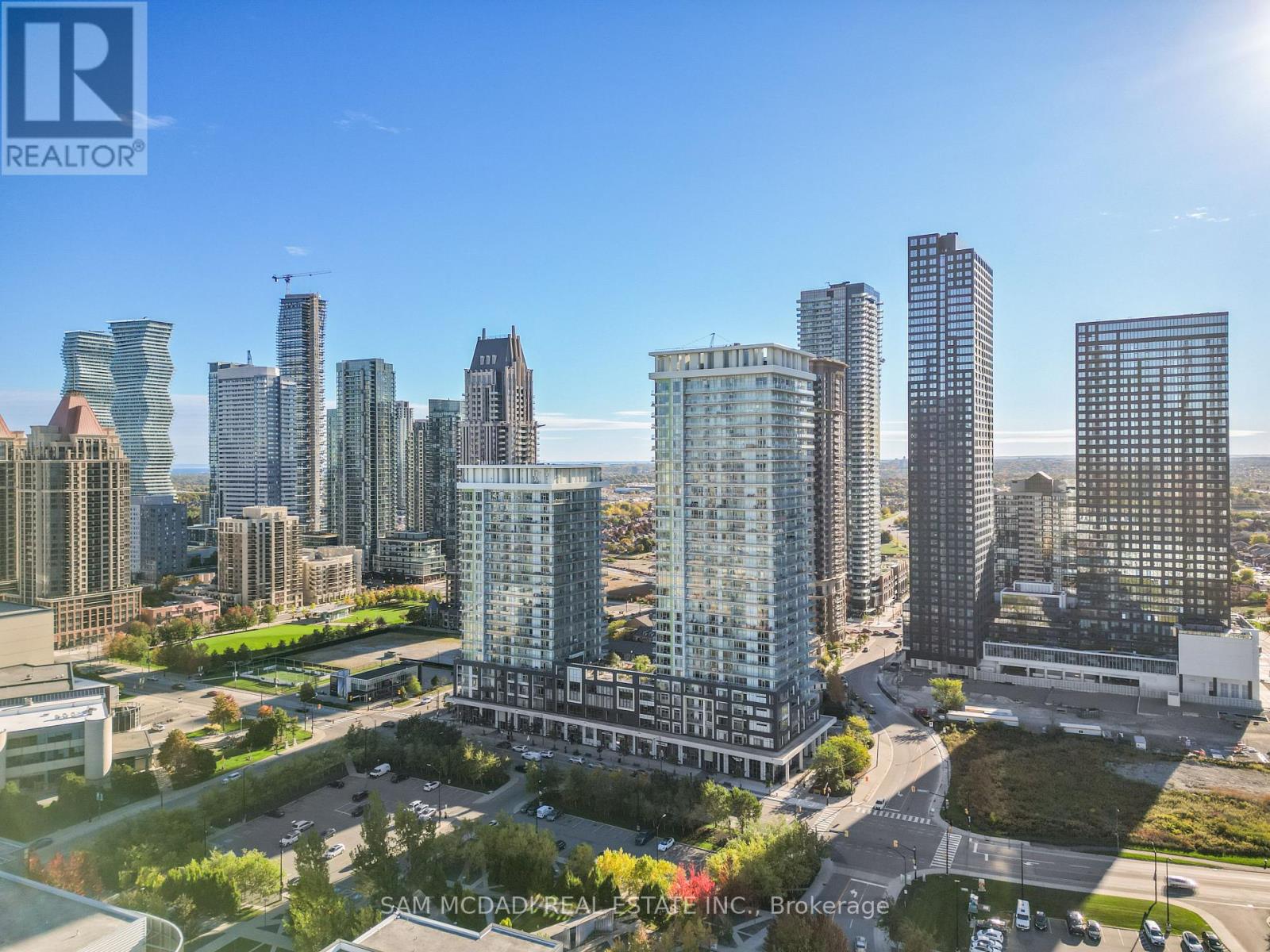 707 - 360 Square One Drive N, Mississauga, Ontario  L5B 0G7 - Photo 3 - W12669490