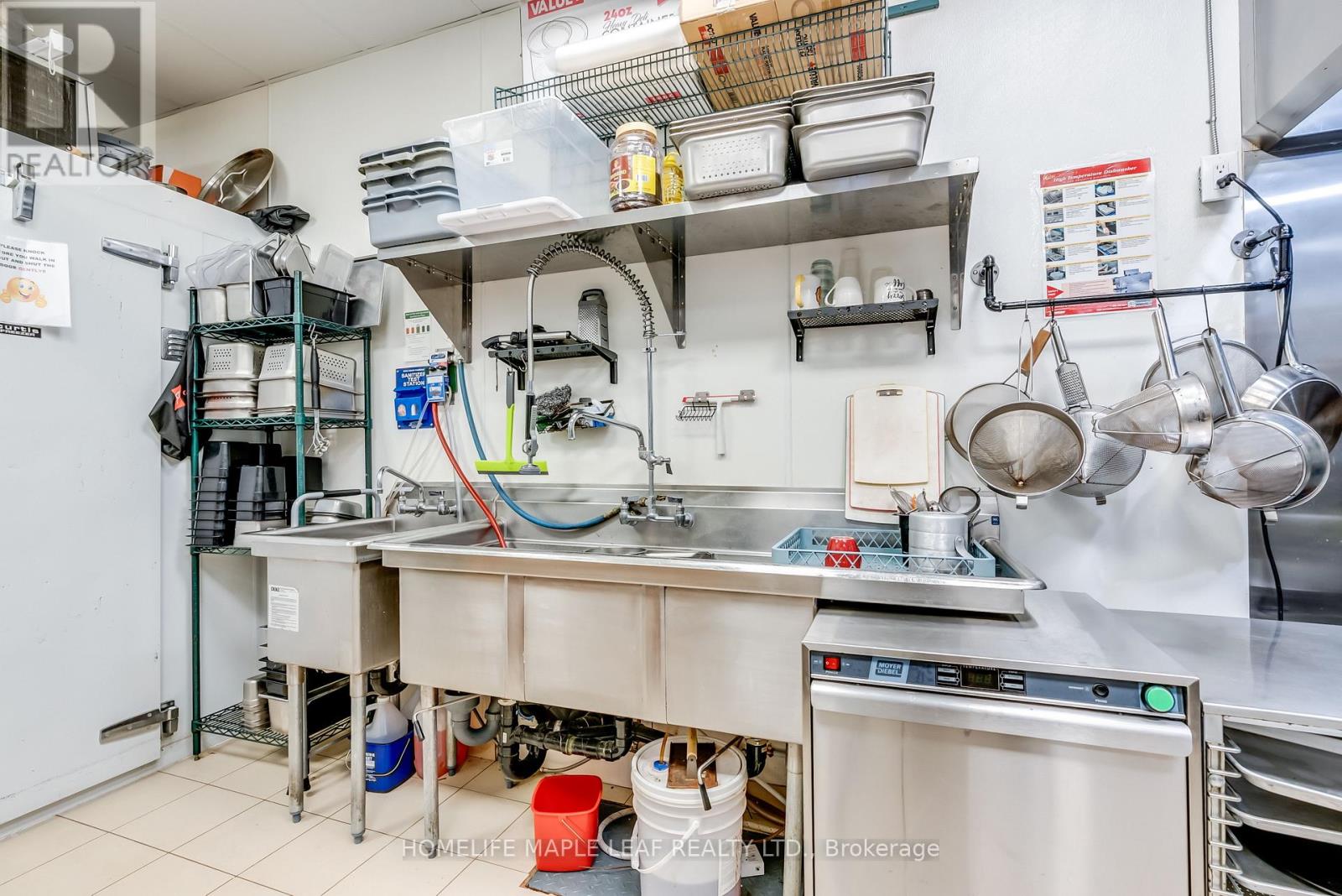 3 - 2930 Islington Avenue, Toronto, Ontario  M9L 2K5 - Photo 30 - W12669516