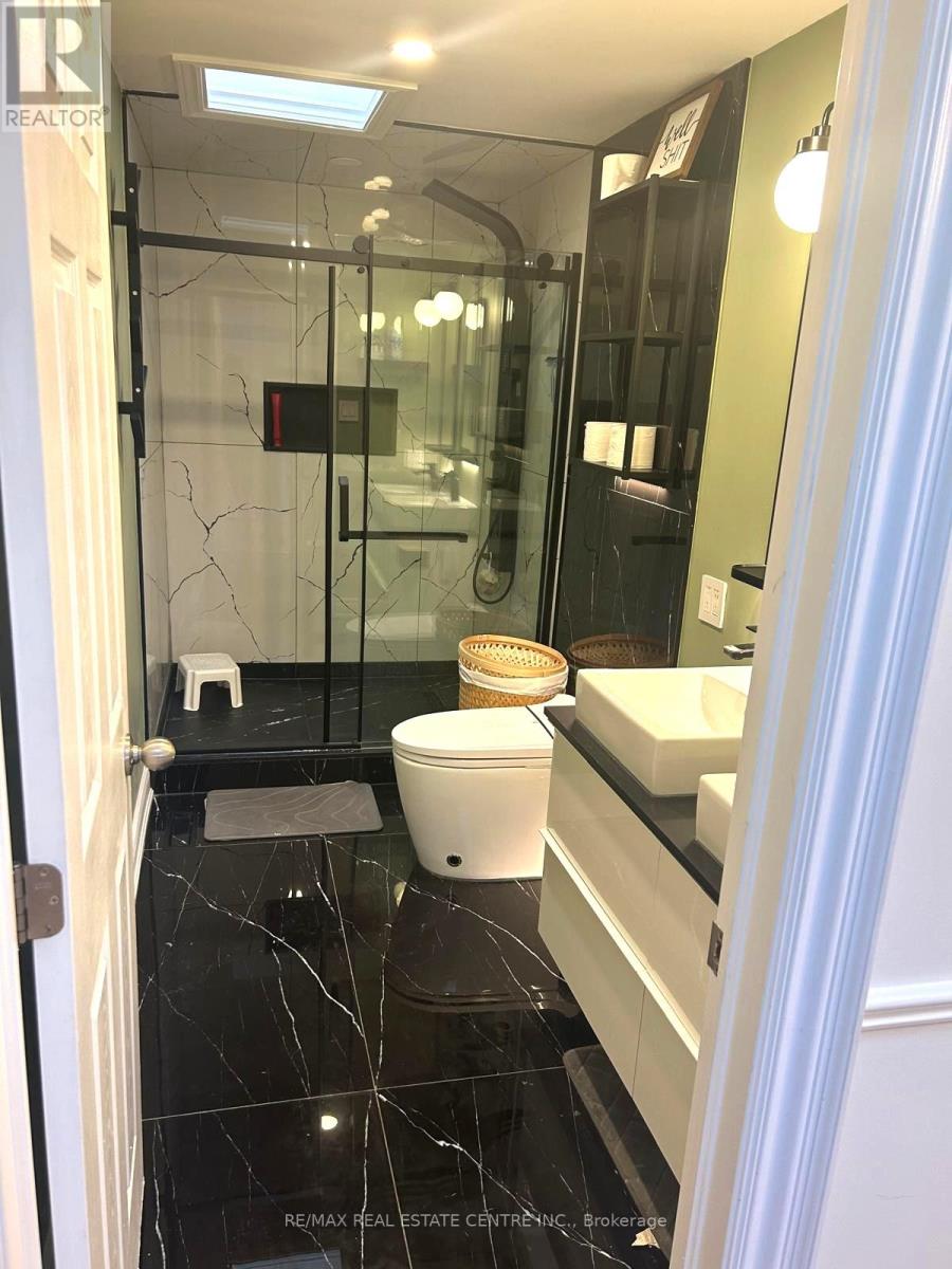 874 Childs Drive, Milton, Ontario  L9T 4J6 - Photo 19 - W12669556