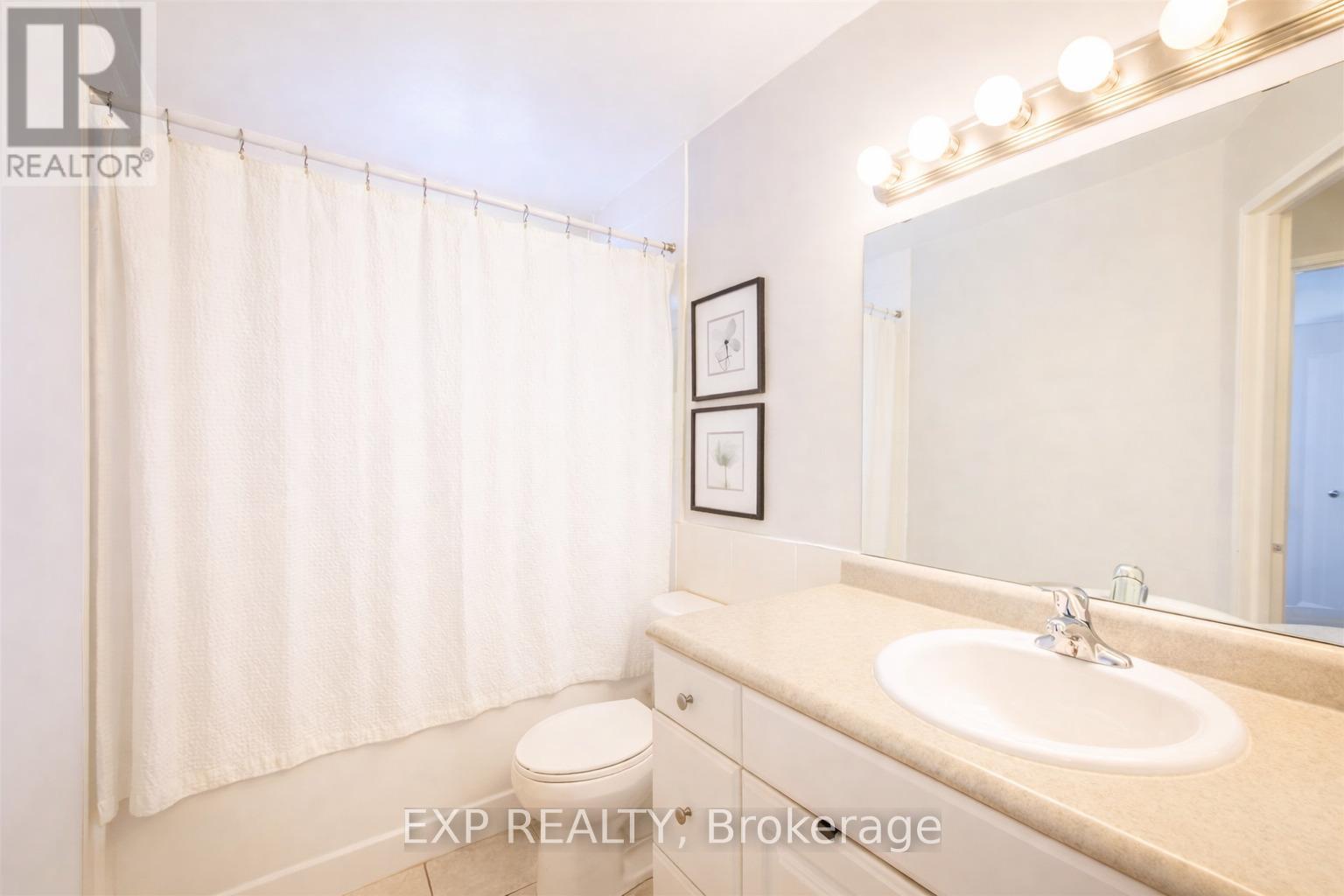 8 - 527 Parkside Drive, Waterloo, Ontario  N2L 4X7 - Photo 3 - X12669468