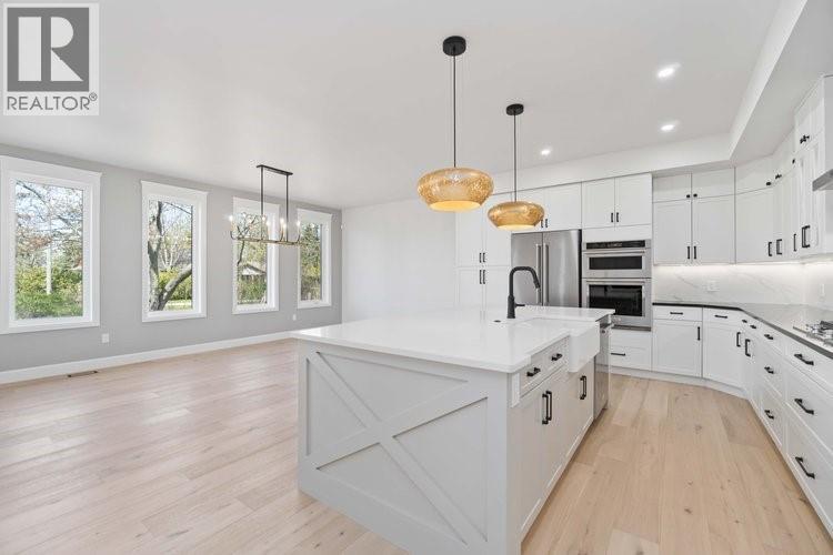 7007 Blue Coast Heights, Plympton-Wyoming, Ontario  N0N 1E0 - Photo 10 - 25028038