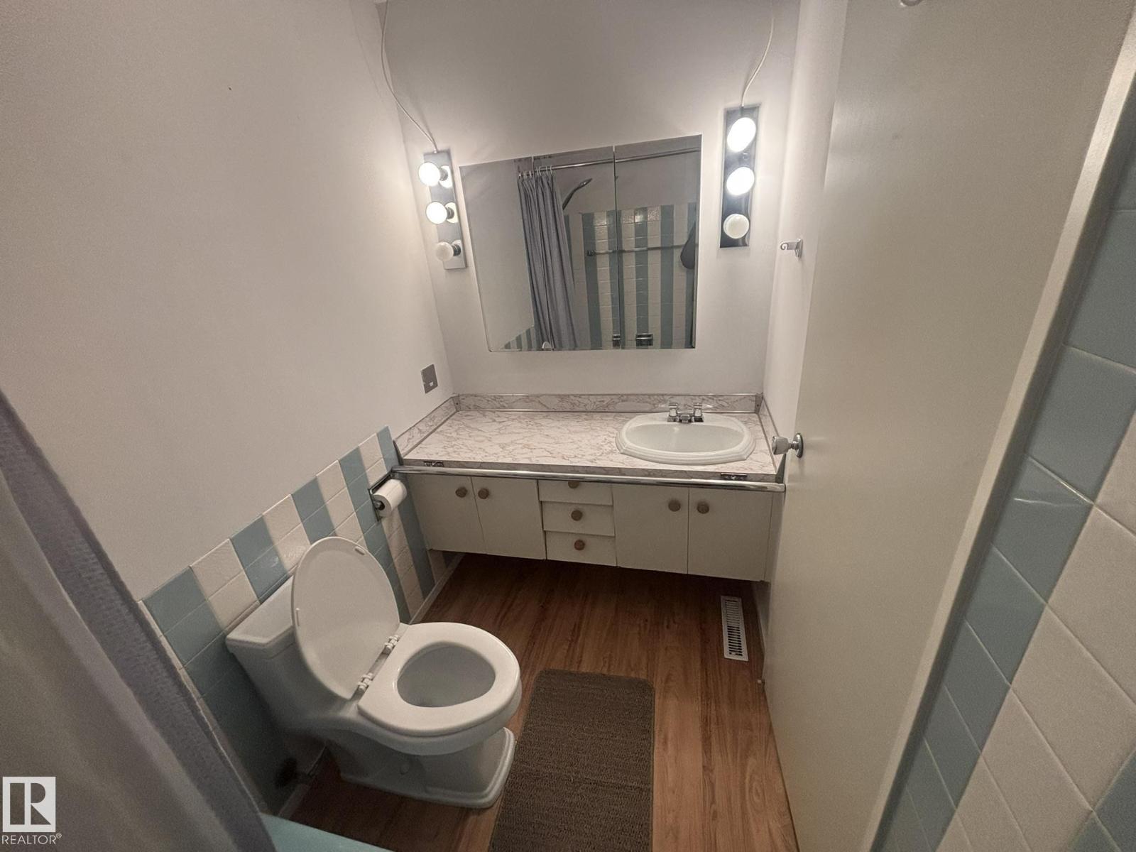 7004 93 Av Nw, Edmonton, Alberta  T6B 0W6 - Photo 16 - E4465438