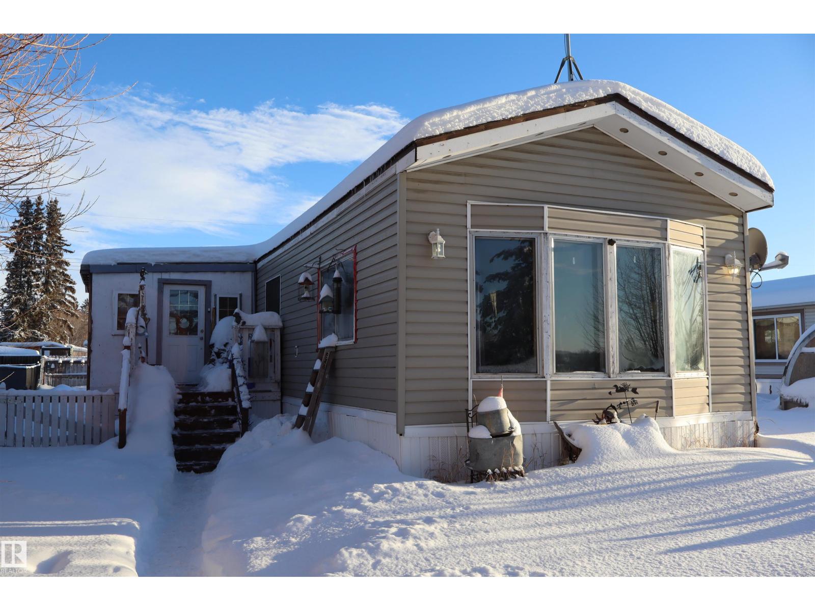 5009 - 50 Street, Manola, Alberta