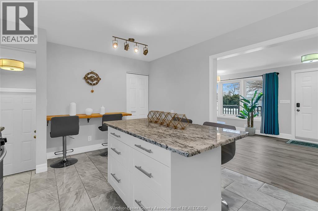 3803 Holburn, Windsor, Ontario  N9G 1R8 - Photo 18 - 26000335