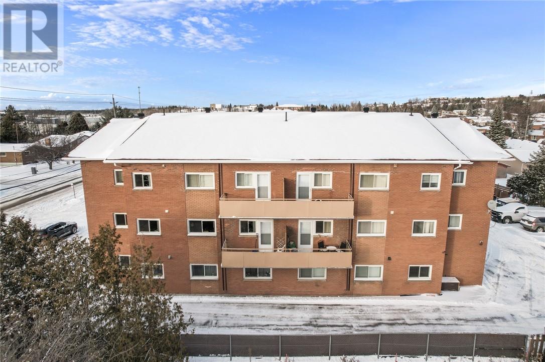 1590 Kelly Lake Road, Sudbury, Ontario  P3E 4M1 - Photo 2 - 2124668