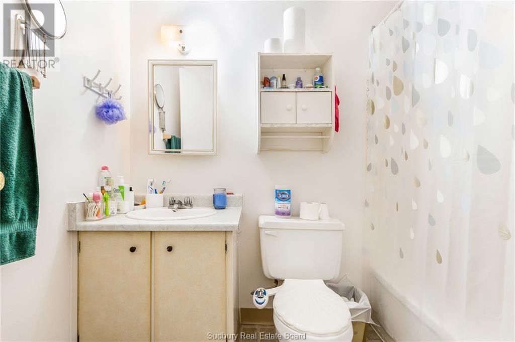 1590 Kelly Lake Road, Sudbury, Ontario  P3E 4M1 - Photo 38 - 2124668