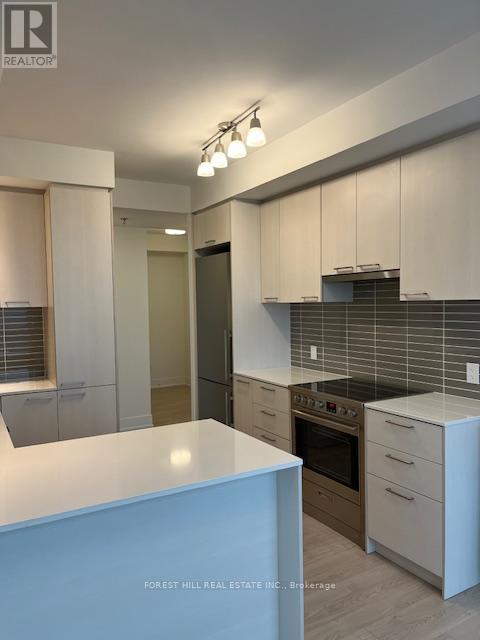 808 - 310 Tweedsmuir Avenue, Toronto, Ontario  M5P 2Y2 - Photo 11 - C12636404