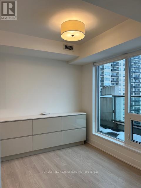 808 - 310 Tweedsmuir Avenue, Toronto, Ontario  M5P 2Y2 - Photo 13 - C12636404