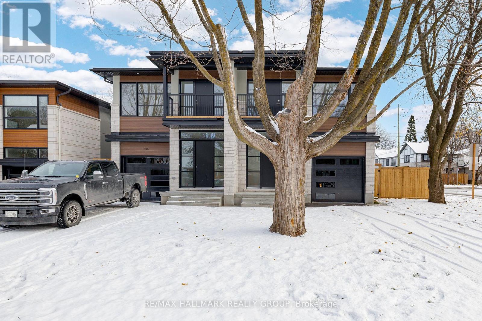 507 Dawson Avenue, Ottawa, Ontario  K1Z 5V6 - Photo 2 - X12669616