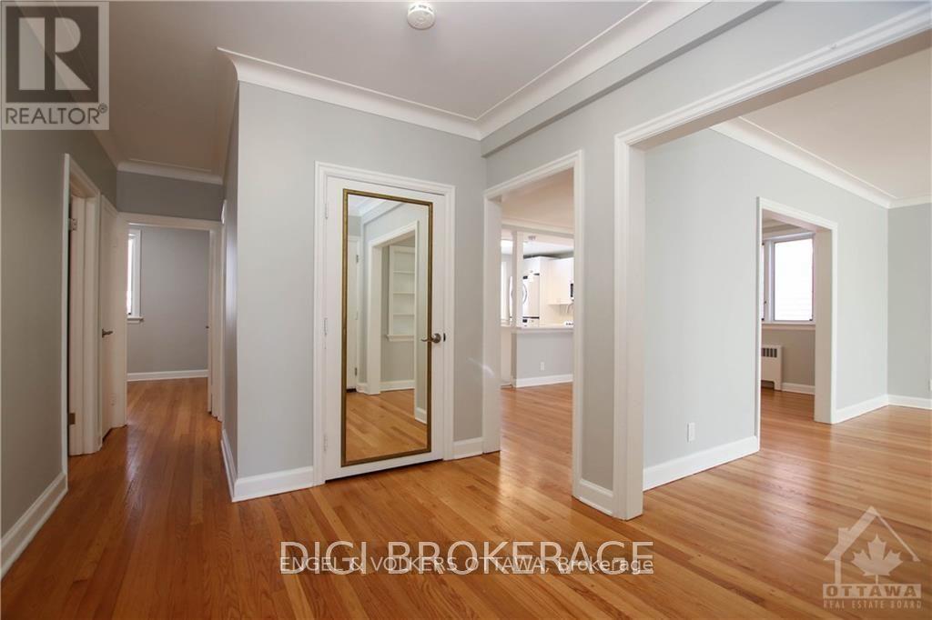 3 - 117 Macdonald Street, Ottawa, Ontario  K2P 1H7 - Photo 2 - X12669680