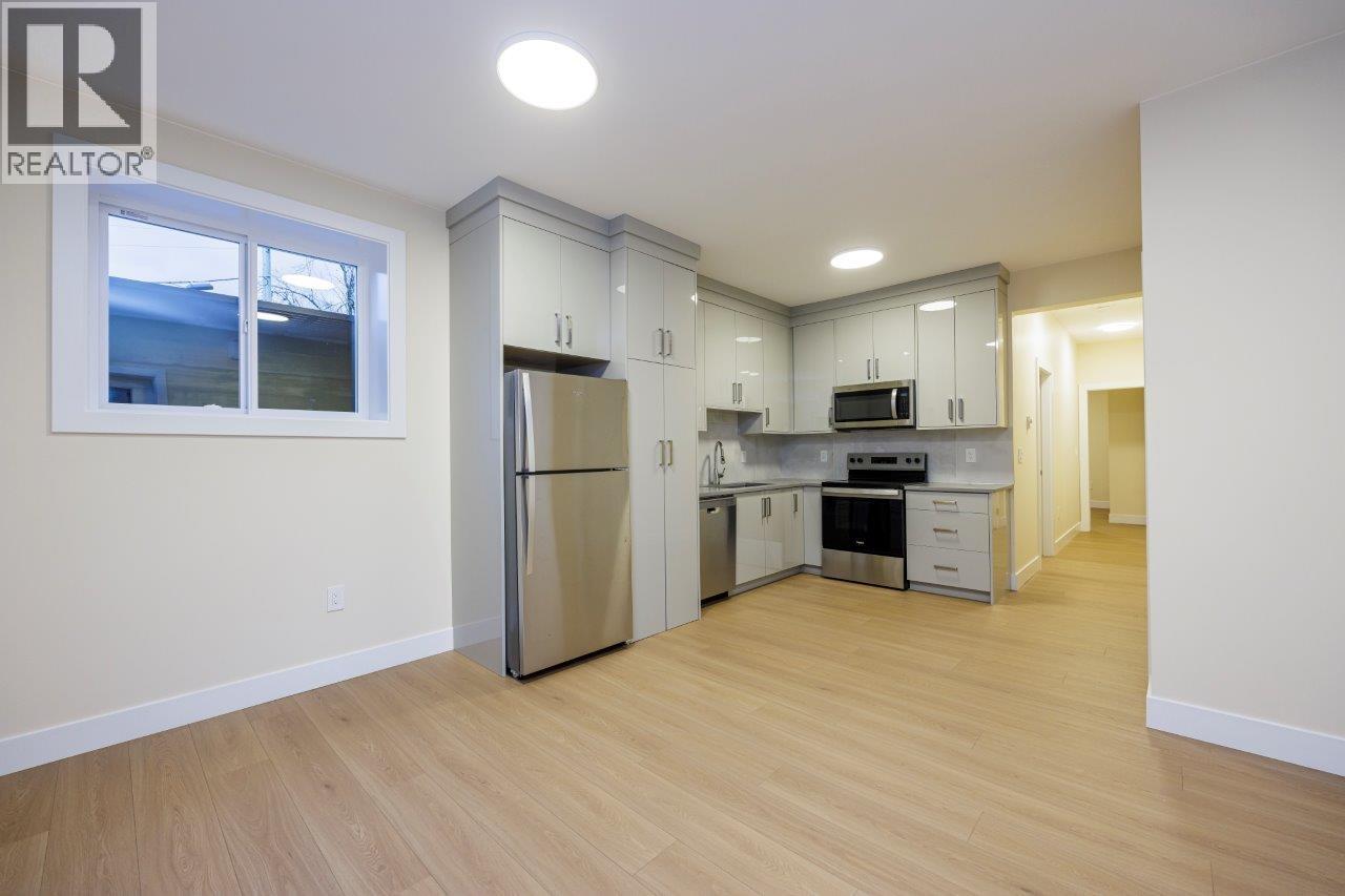 361 E 22nd Street, North Vancouver, British Columbia V7L 3C8 - Photo 36 - R3076575