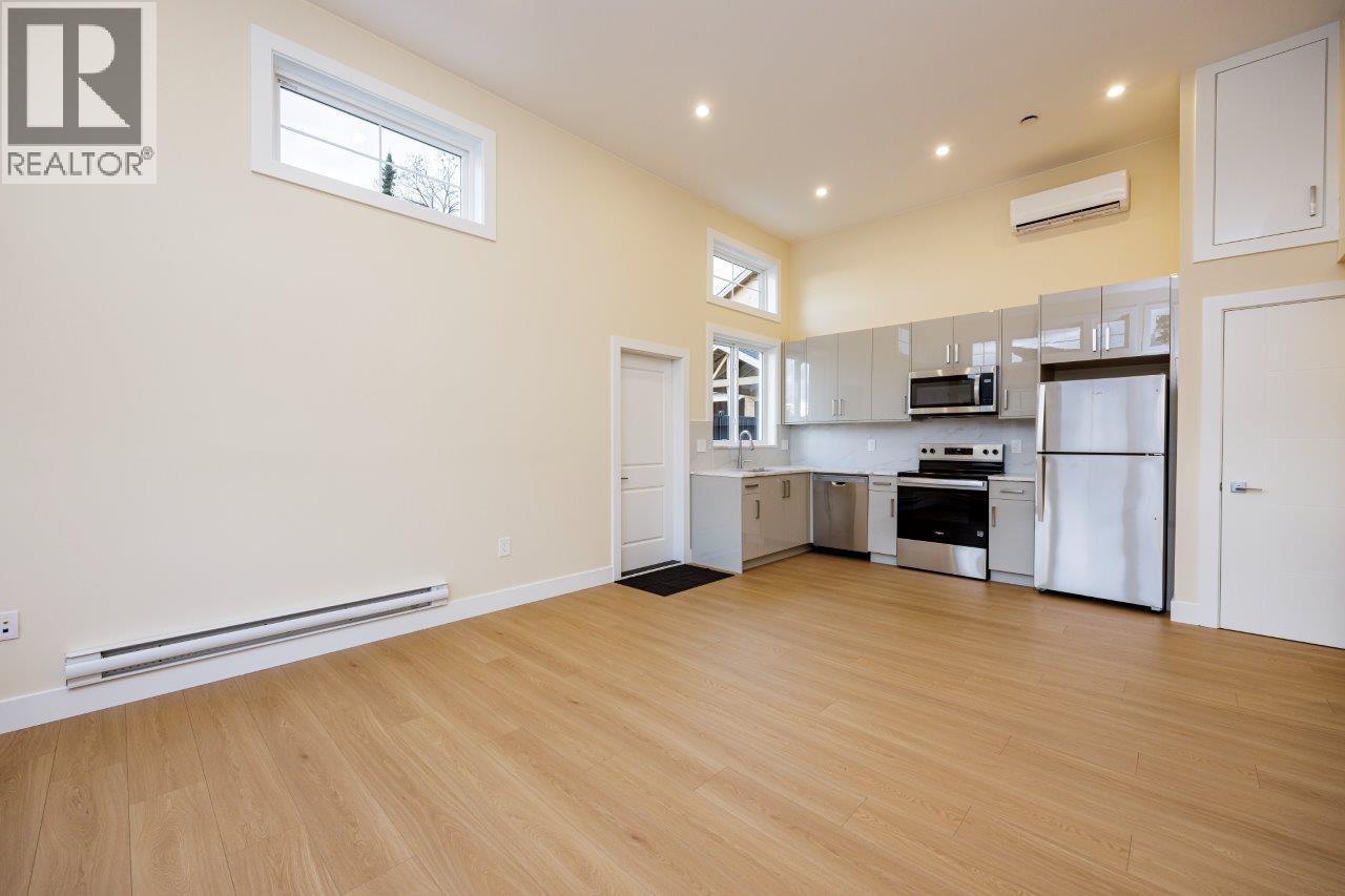 361 E 22nd Street, North Vancouver, British Columbia V7L 3C8 - Photo 37 - R3076575