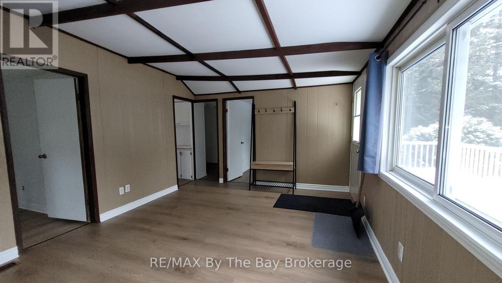 35 47th Street N, Wasaga Beach, Ontario  L9Z 1Y5 - Photo 3 - S12669688