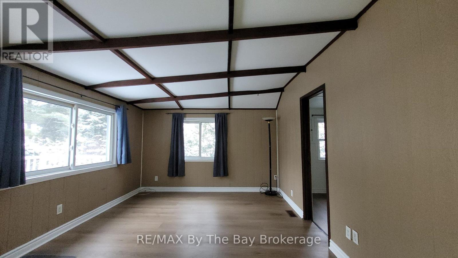 35 47th Street N, Wasaga Beach, Ontario  L9Z 1Y5 - Photo 4 - S12669688