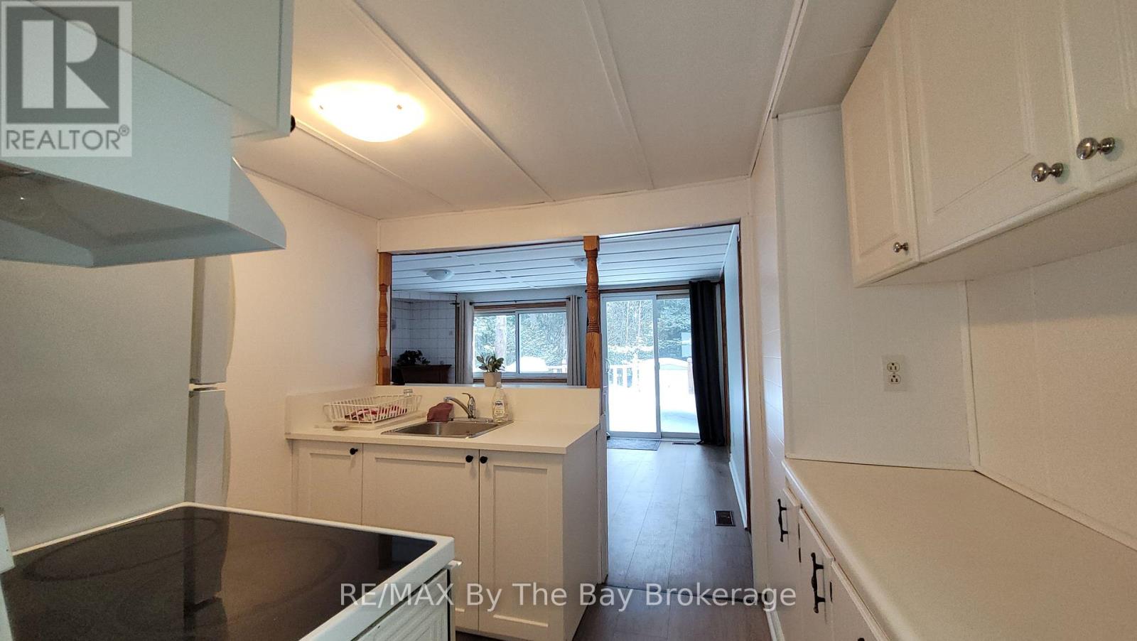 35 47th Street N, Wasaga Beach, Ontario  L9Z 1Y5 - Photo 5 - S12669688